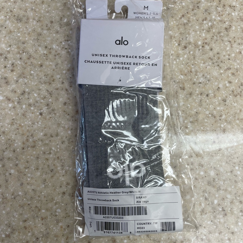 ALO Yoga Grey and White Unisex Socks Throwback